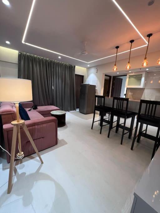 Boutique Suite Lodha Opposite Gcc Mumbai Bagian luar foto